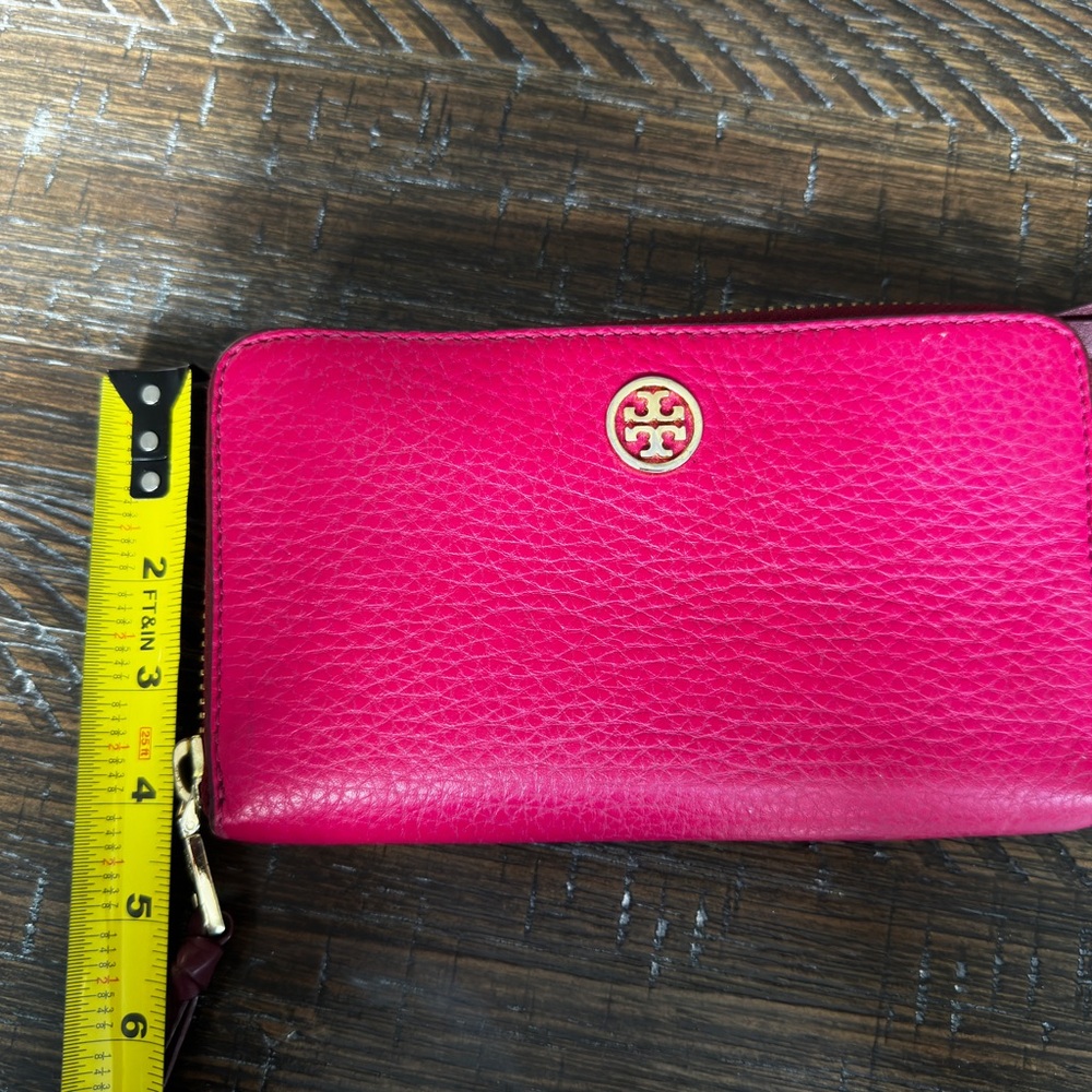 Tory burch pink wallet